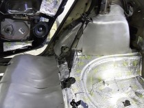шумоизоляция арок и багажника Shkoda Fabia - второй слой